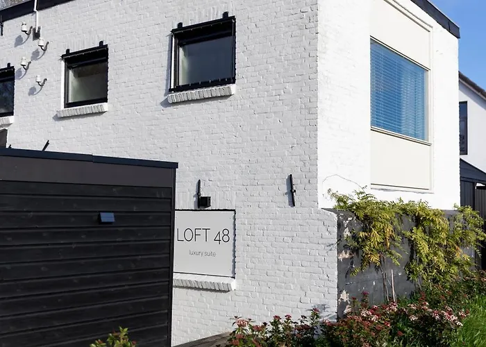 Loft 48